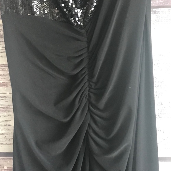 David's Bridal Black Sequined Gown w/ Broach - Picture 4 of 6